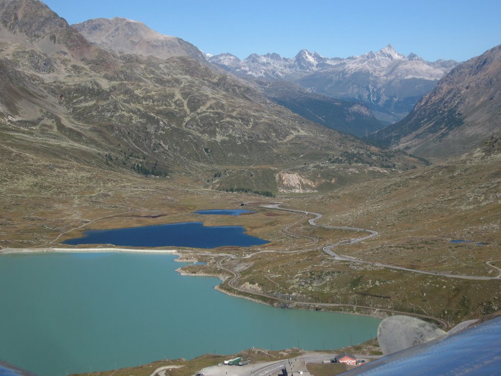 Lago-Bianco-e-Lago-Nero-in-Val-Vogna